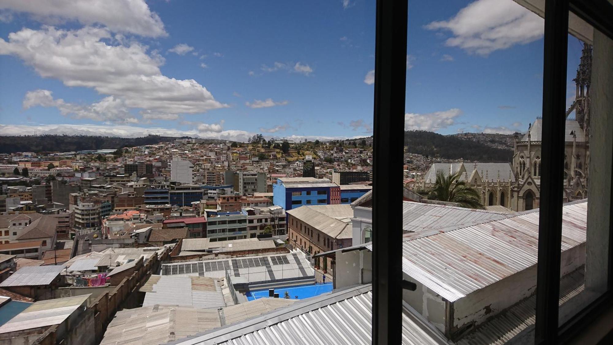Tin House Quito Hotel Buitenkant foto