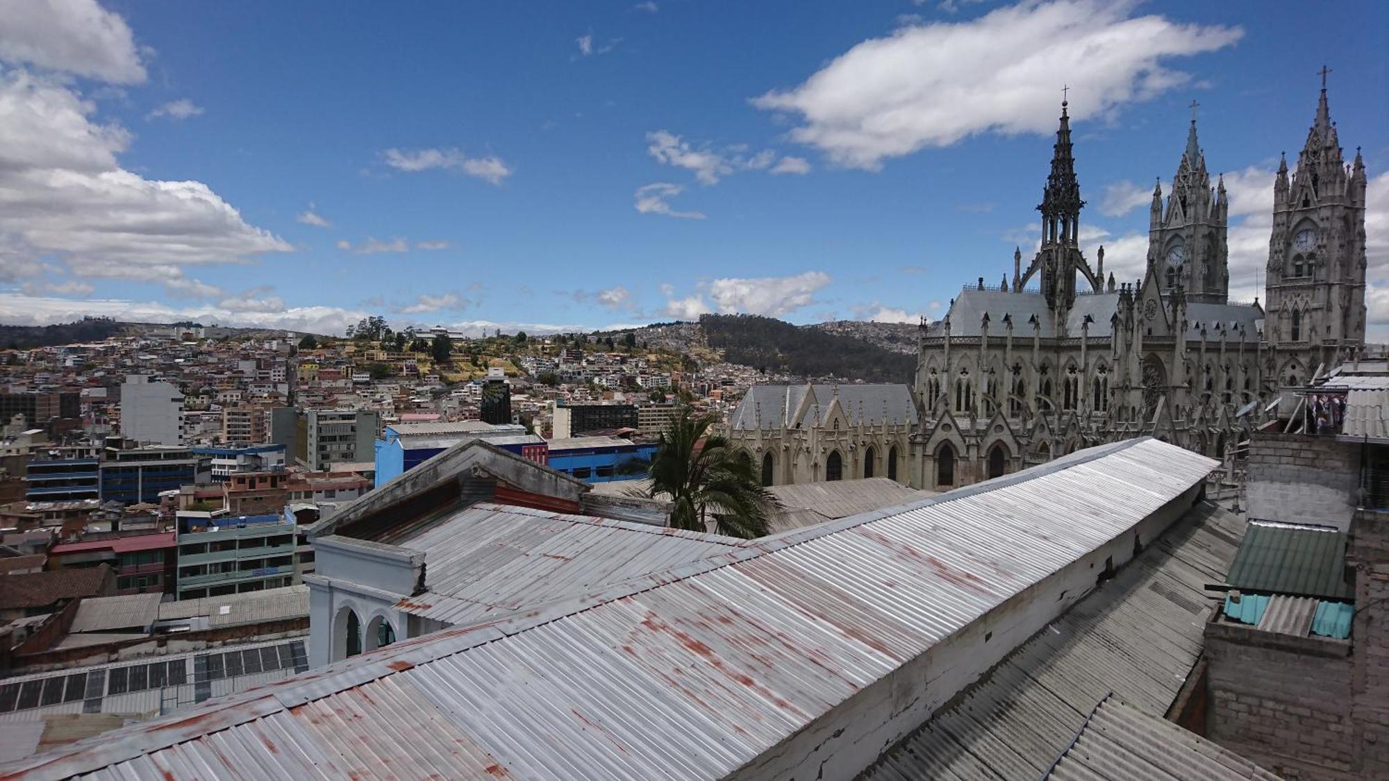 Tin House Quito Hotel Buitenkant foto